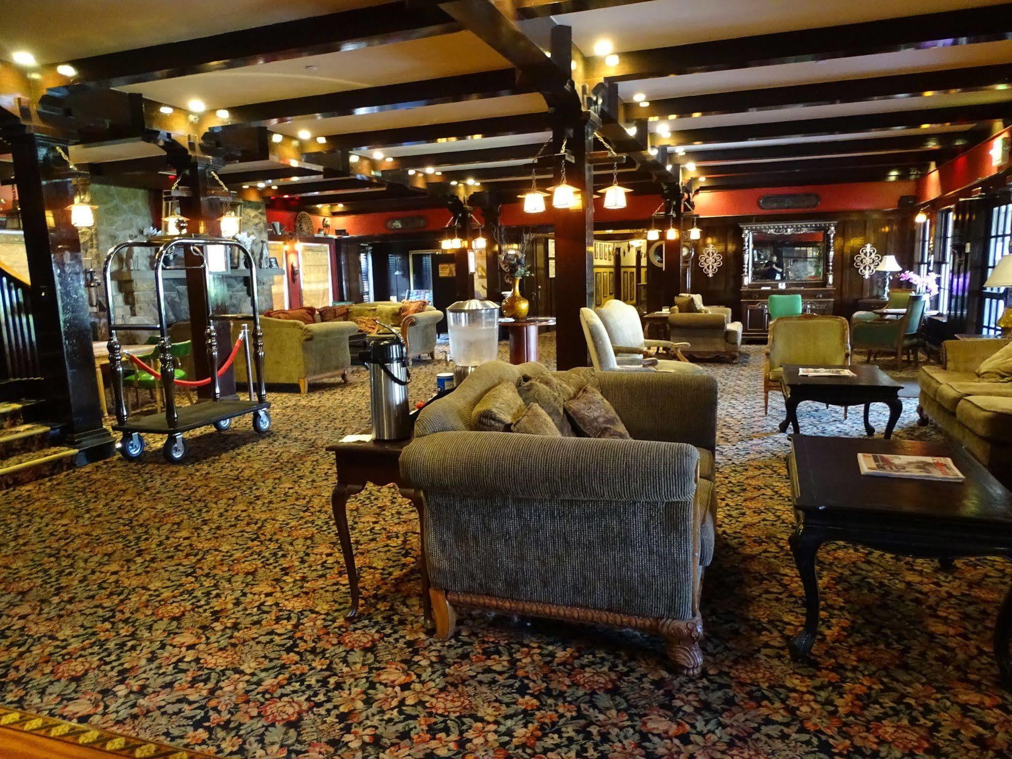 Glen Tavern Inn Santa Paula Bagian luar foto