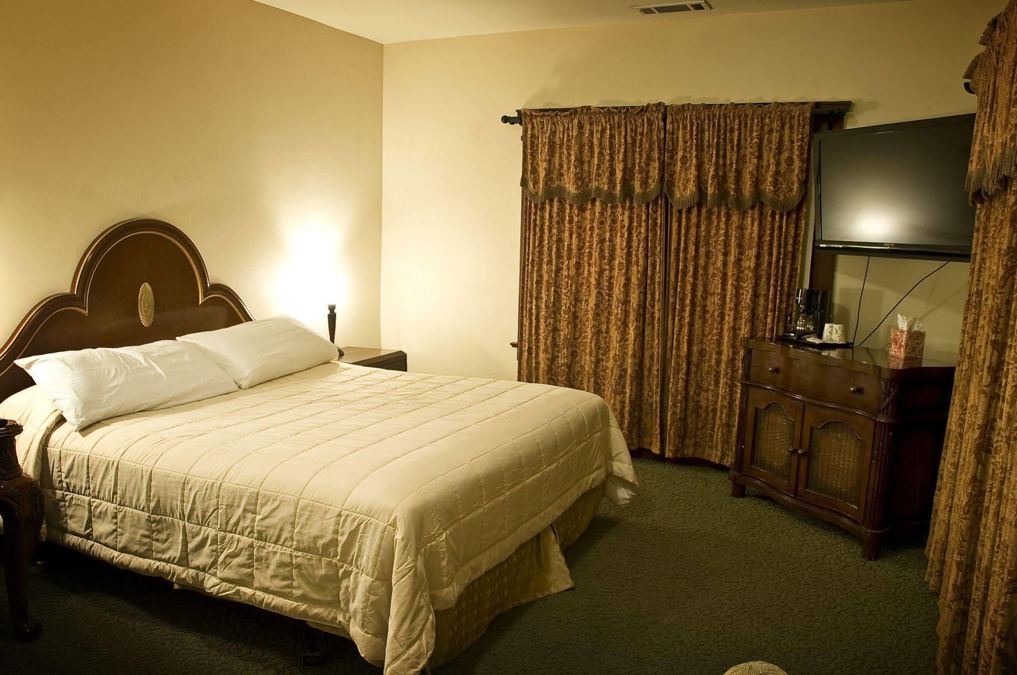 Glen Tavern Inn Santa Paula Bagian luar foto